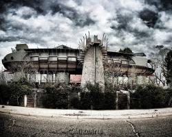 Martian Monday, a UFO House Pic